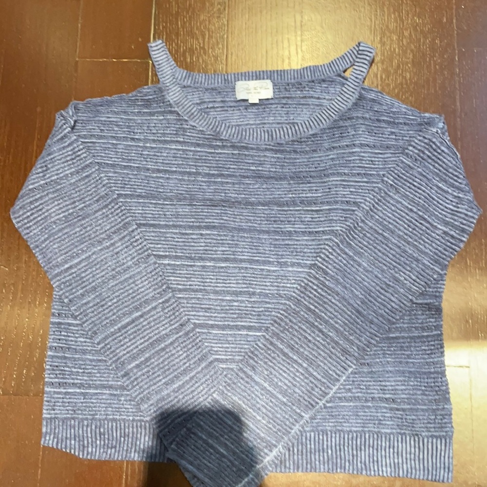 Feel The Piece sweater